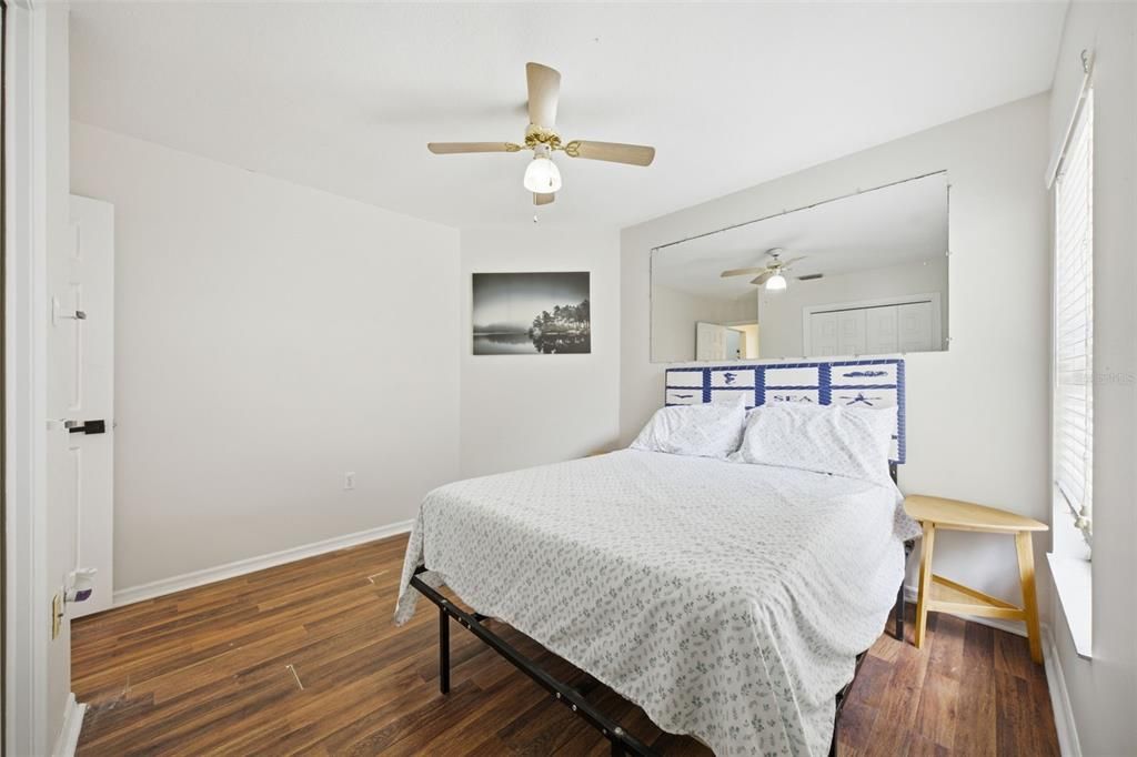For Sale: $350,000 (4 beds, 2 baths, 1484 Square Feet)