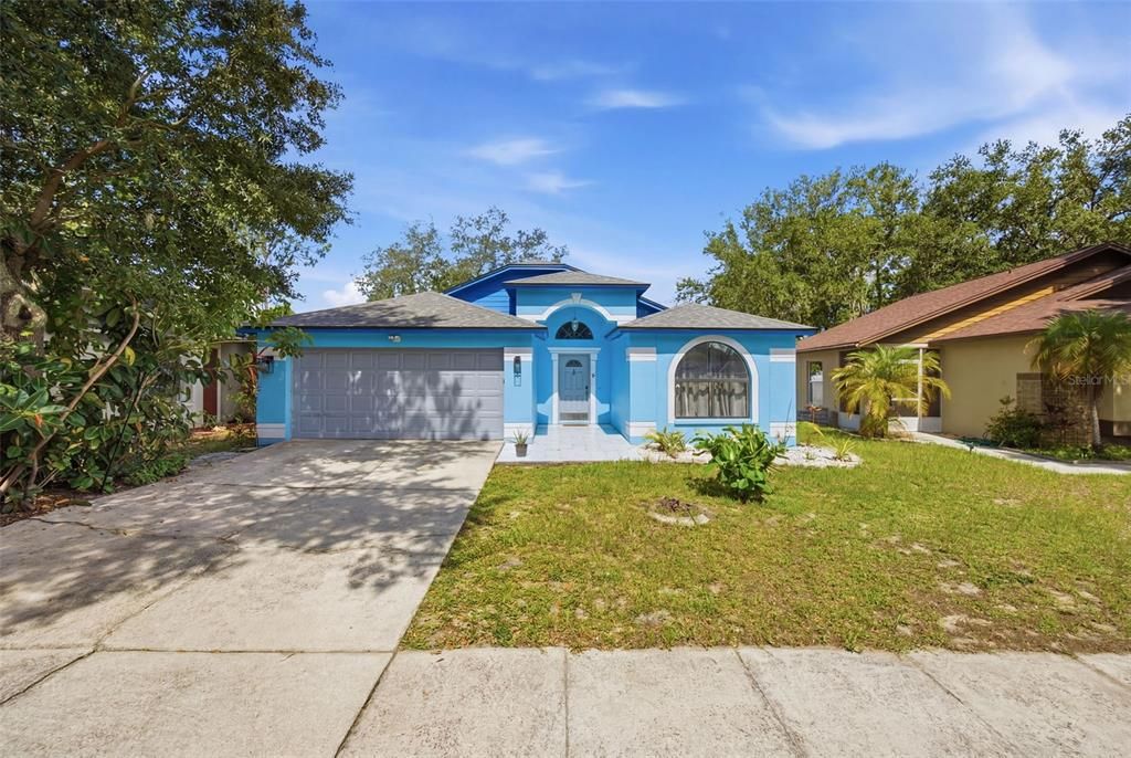 For Sale: $350,000 (4 beds, 2 baths, 1484 Square Feet)