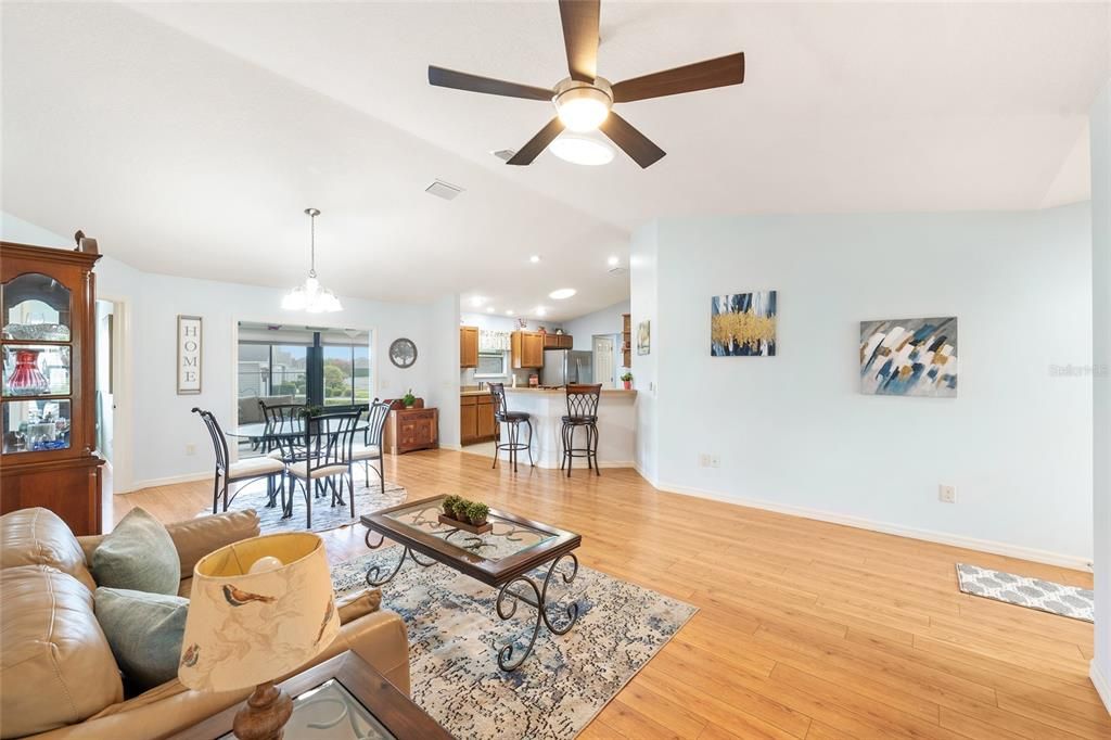 For Sale: $350,000 (3 beds, 2 baths, 1570 Square Feet)