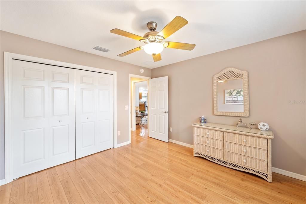 For Sale: $350,000 (3 beds, 2 baths, 1570 Square Feet)
