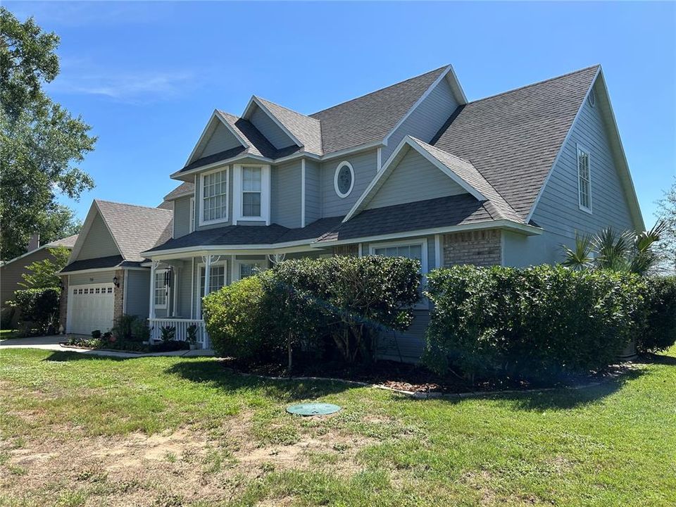 For Sale: $589,900 (5 beds, 2 baths, 2948 Square Feet)