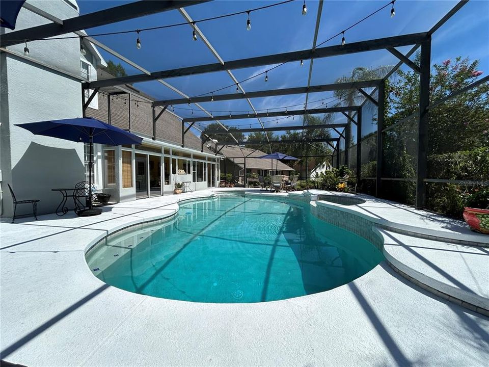 For Sale: $589,900 (5 beds, 2 baths, 2948 Square Feet)