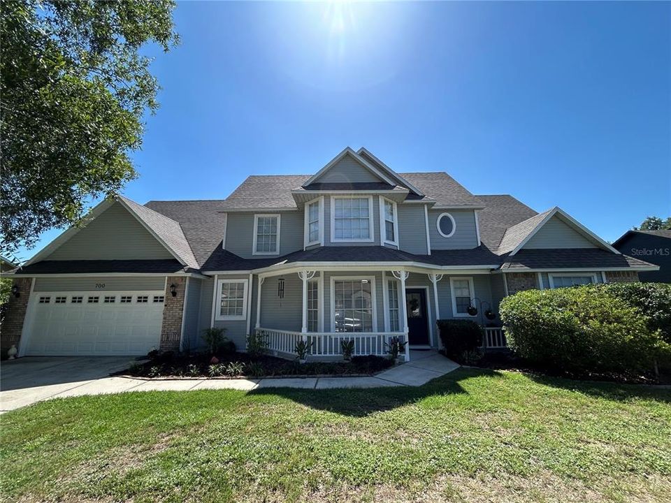 For Sale: $589,900 (5 beds, 2 baths, 2948 Square Feet)