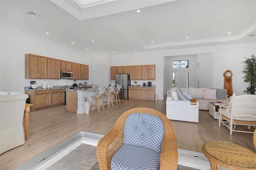 For Sale: $695,000 (3 beds, 3 baths, 2654 Square Feet)