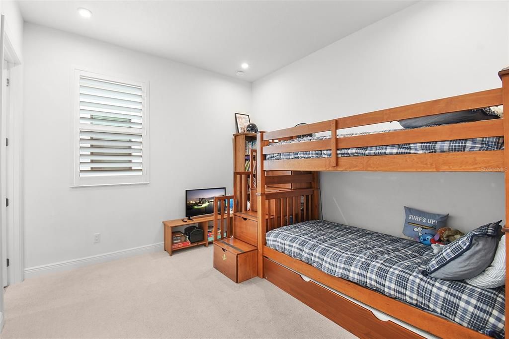 For Sale: $695,000 (3 beds, 3 baths, 2654 Square Feet)