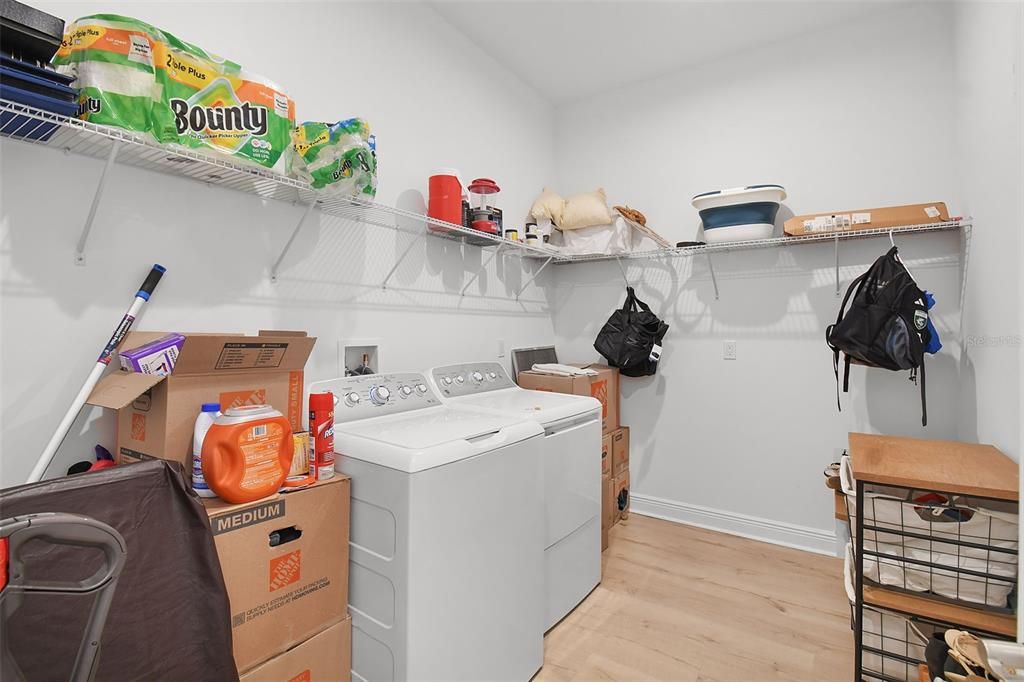 For Sale: $695,000 (3 beds, 3 baths, 2654 Square Feet)