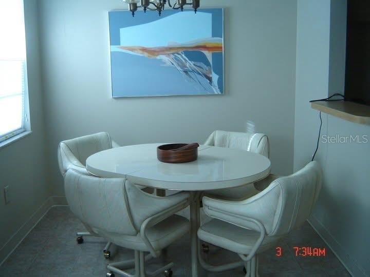 For Sale: $64,998 (1 beds, 1 baths, 585 Square Feet)