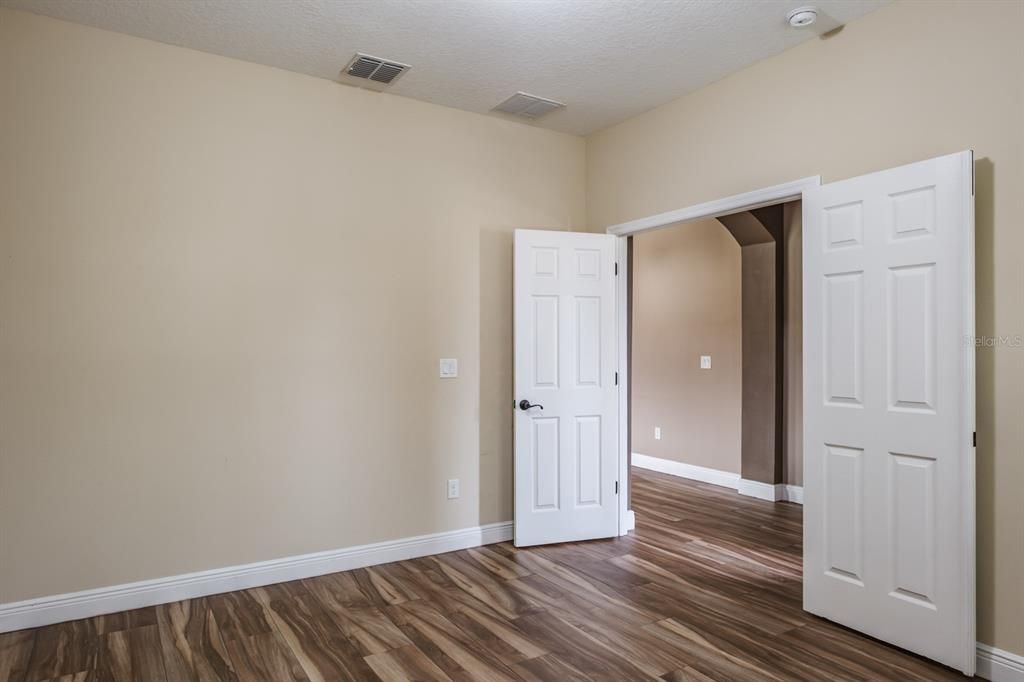 For Rent: $6,000 (5 beds, 4 baths, 3945 Square Feet)