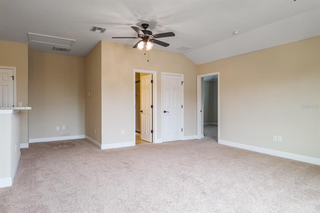For Rent: $6,000 (5 beds, 4 baths, 3945 Square Feet)