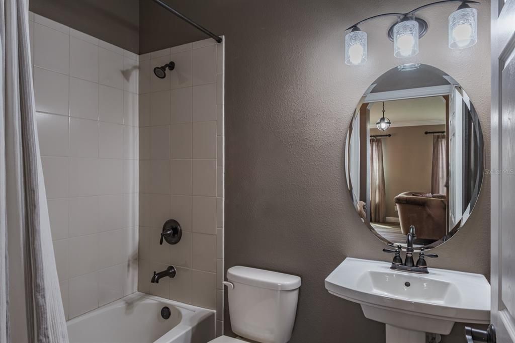 For Rent: $6,000 (5 beds, 4 baths, 3945 Square Feet)
