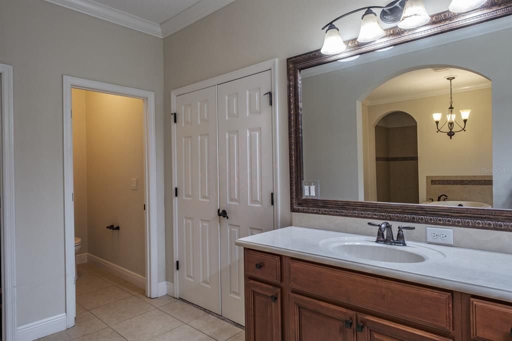 For Rent: $6,000 (5 beds, 4 baths, 3945 Square Feet)