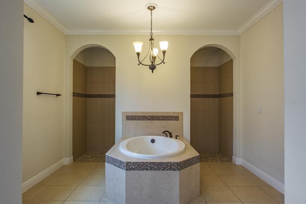 For Rent: $6,000 (5 beds, 4 baths, 3945 Square Feet)