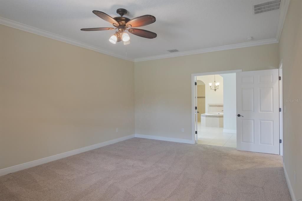 For Rent: $6,000 (5 beds, 4 baths, 3945 Square Feet)