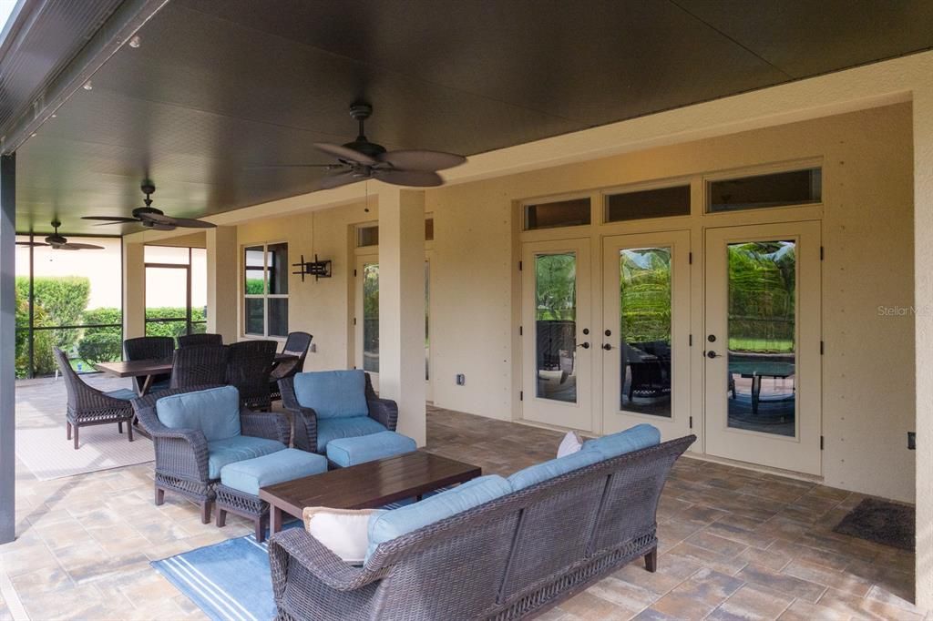 For Rent: $6,000 (5 beds, 4 baths, 3945 Square Feet)
