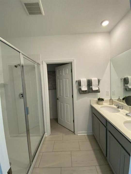 En Renta: $2,750 (3 camas, 2 baños, 2020 Pies cuadrados)