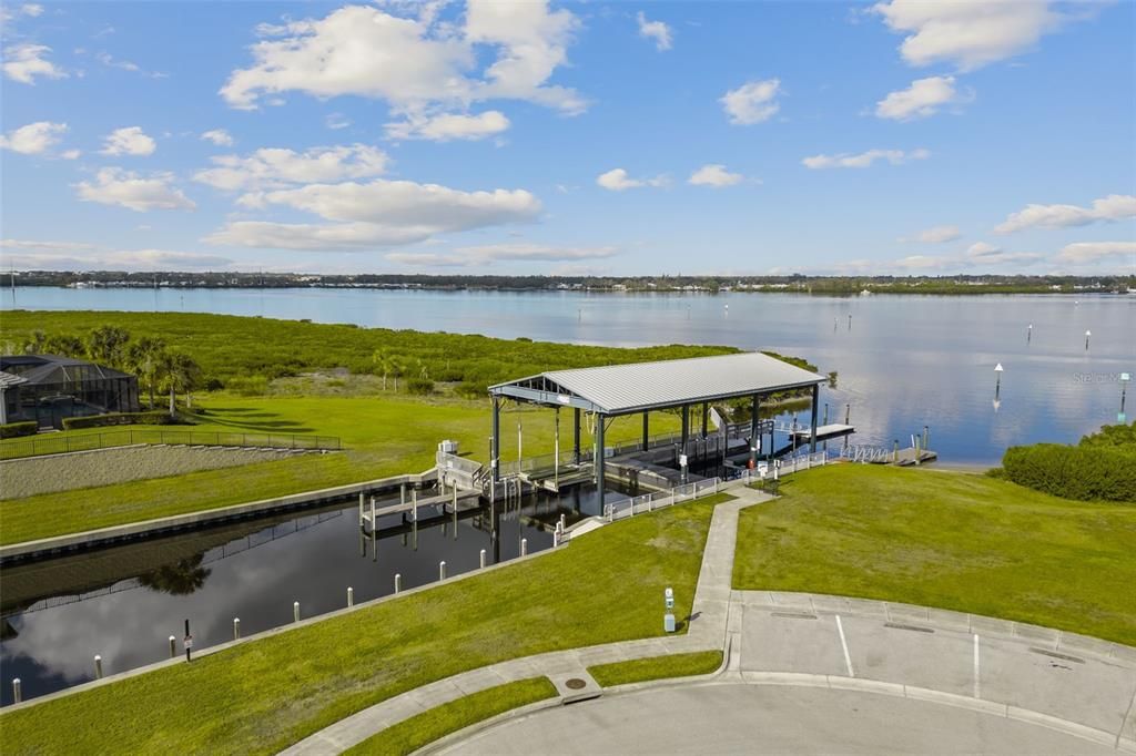 For Sale: $1,199,000 (3 beds, 4 baths, 2791 Square Feet)