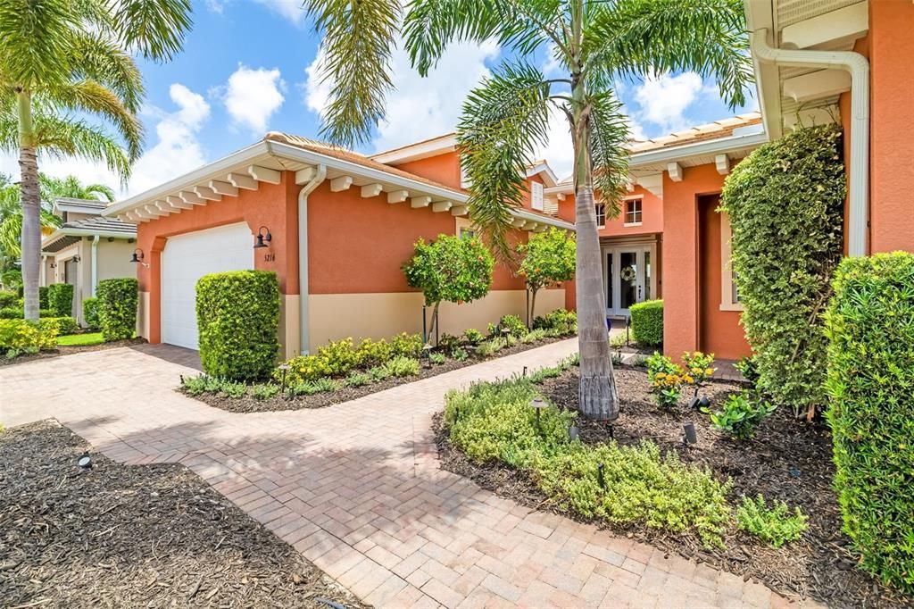 For Sale: $1,199,000 (3 beds, 4 baths, 2791 Square Feet)