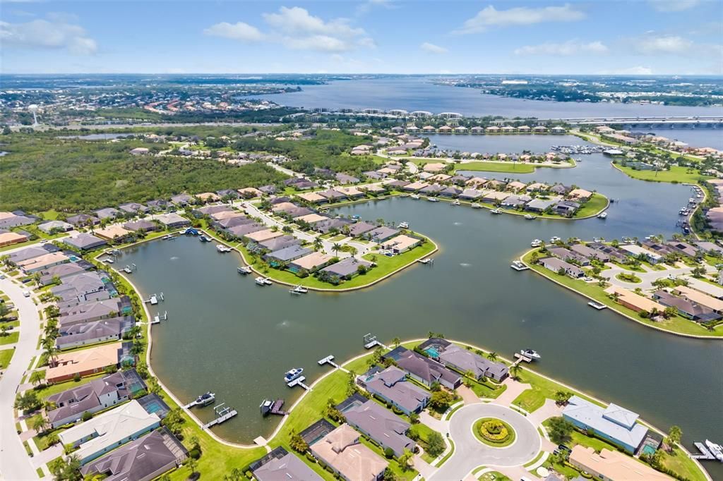 For Sale: $1,199,000 (3 beds, 4 baths, 2791 Square Feet)