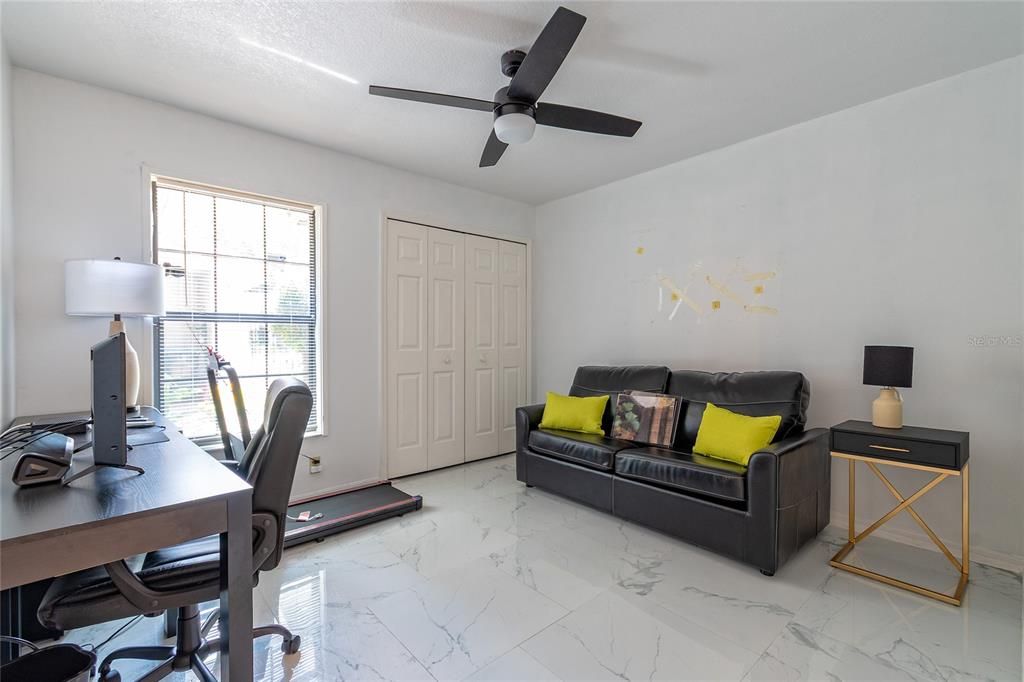 For Sale: $419,900 (2 beds, 2 baths, 1147 Square Feet)