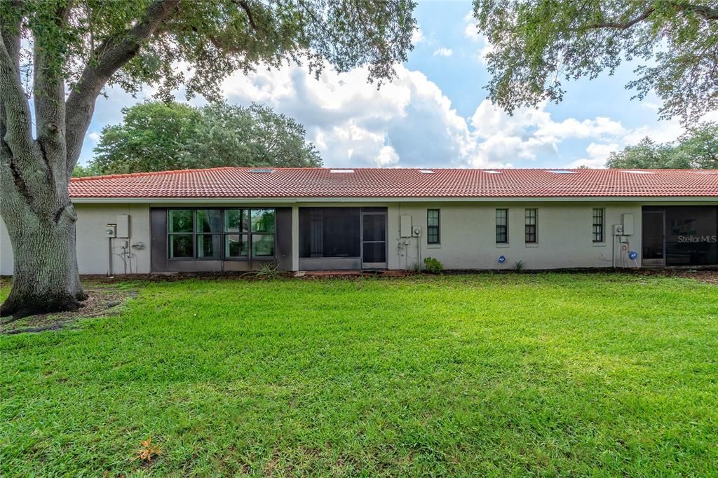 For Sale: $419,900 (2 beds, 2 baths, 1147 Square Feet)
