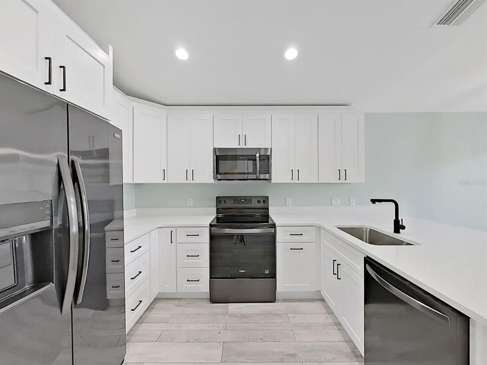 На продажу: $499,000 (3 спален, 2 ванн, 1433 Квадратных фут)