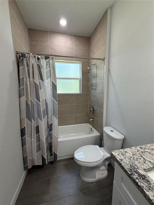 For Rent: $1,100 (1 beds, 1 baths, 360 Square Feet)