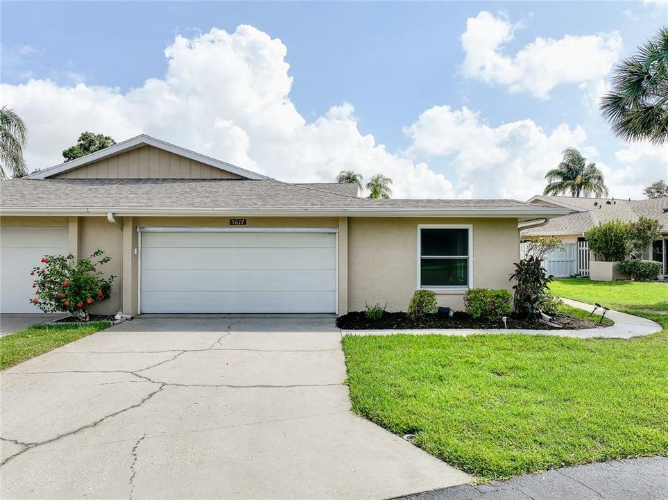 For Sale: $325,000 (3 beds, 2 baths, 1715 Square Feet)