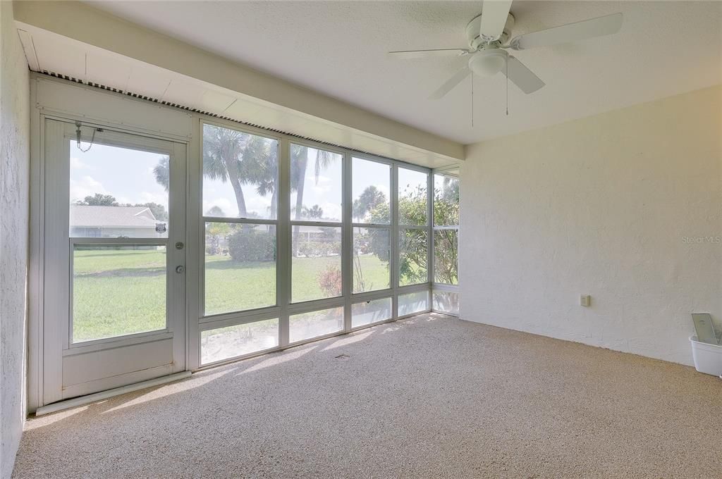 For Sale: $325,000 (3 beds, 2 baths, 1715 Square Feet)