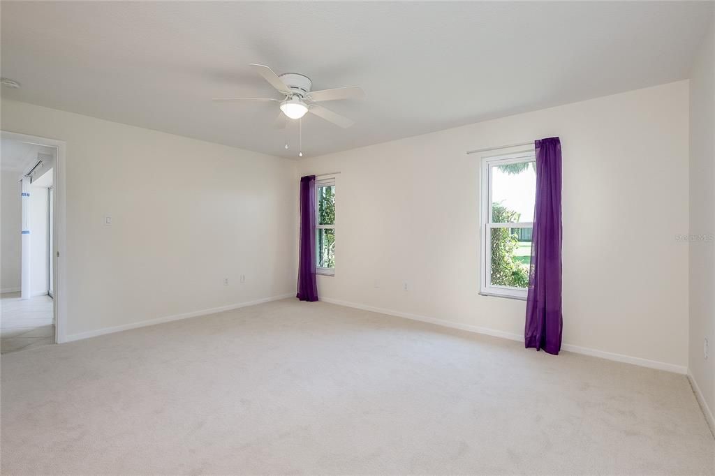 For Sale: $325,000 (3 beds, 2 baths, 1715 Square Feet)