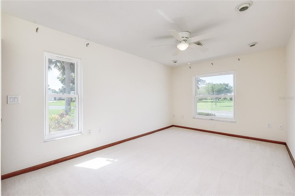 For Sale: $325,000 (3 beds, 2 baths, 1715 Square Feet)