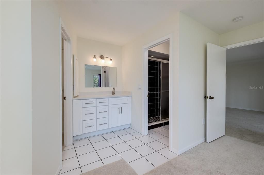 For Sale: $325,000 (3 beds, 2 baths, 1715 Square Feet)
