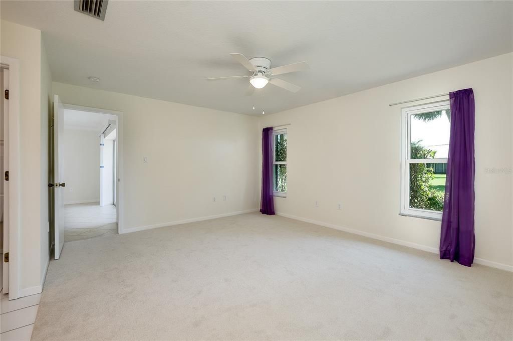 For Sale: $325,000 (3 beds, 2 baths, 1715 Square Feet)