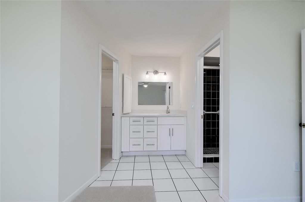 For Sale: $325,000 (3 beds, 2 baths, 1715 Square Feet)