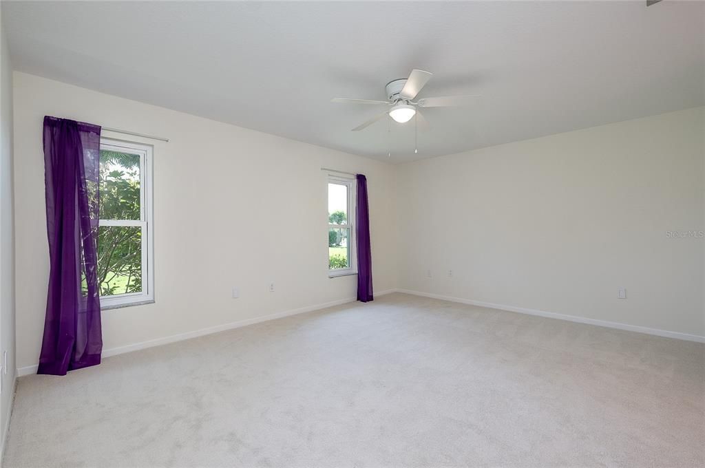 For Sale: $325,000 (3 beds, 2 baths, 1715 Square Feet)