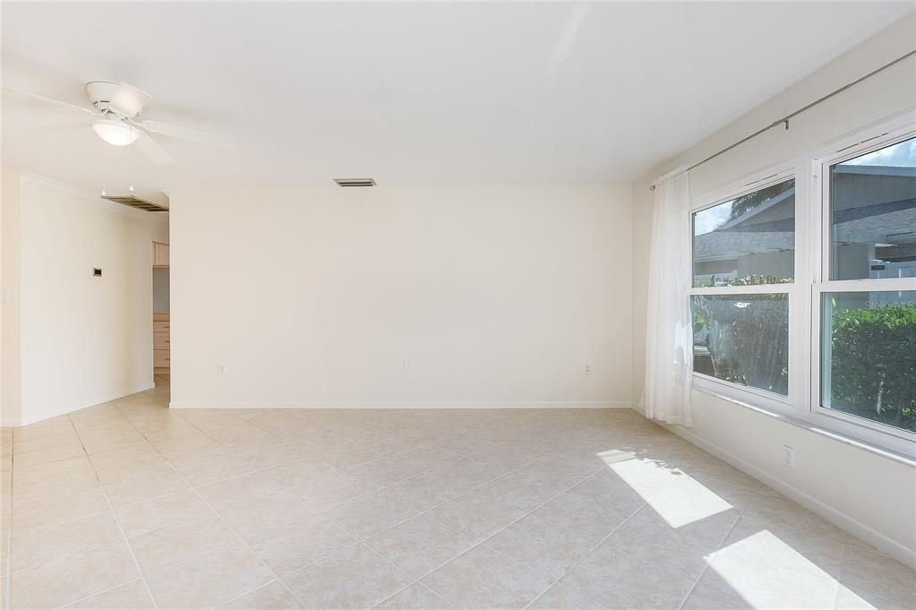 For Sale: $325,000 (3 beds, 2 baths, 1715 Square Feet)