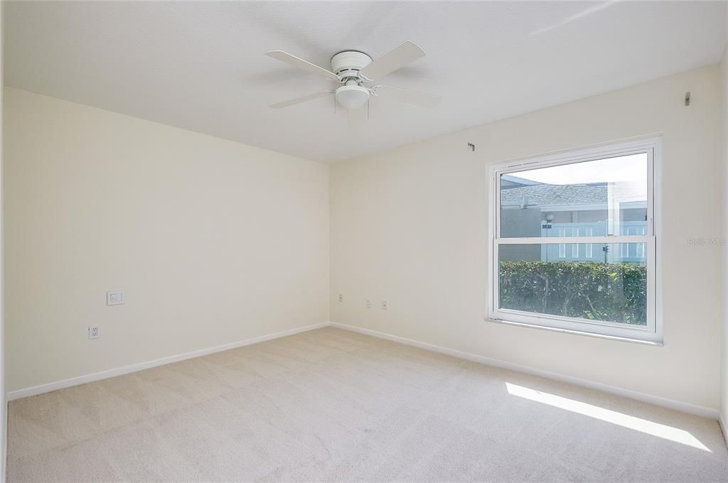 For Sale: $325,000 (3 beds, 2 baths, 1715 Square Feet)