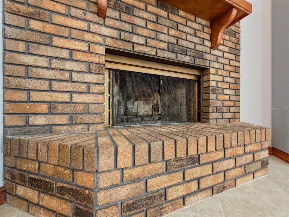 For Sale: $649,000 (4 beds, 2 baths, 2273 Square Feet)