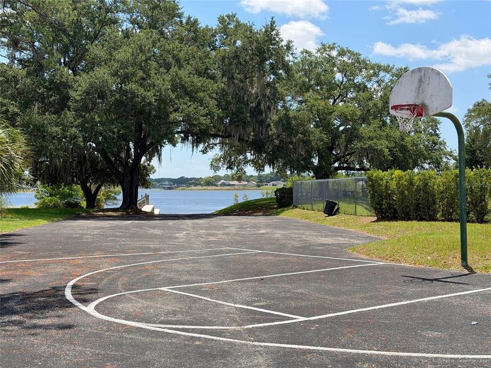 For Sale: $649,000 (4 beds, 2 baths, 2273 Square Feet)