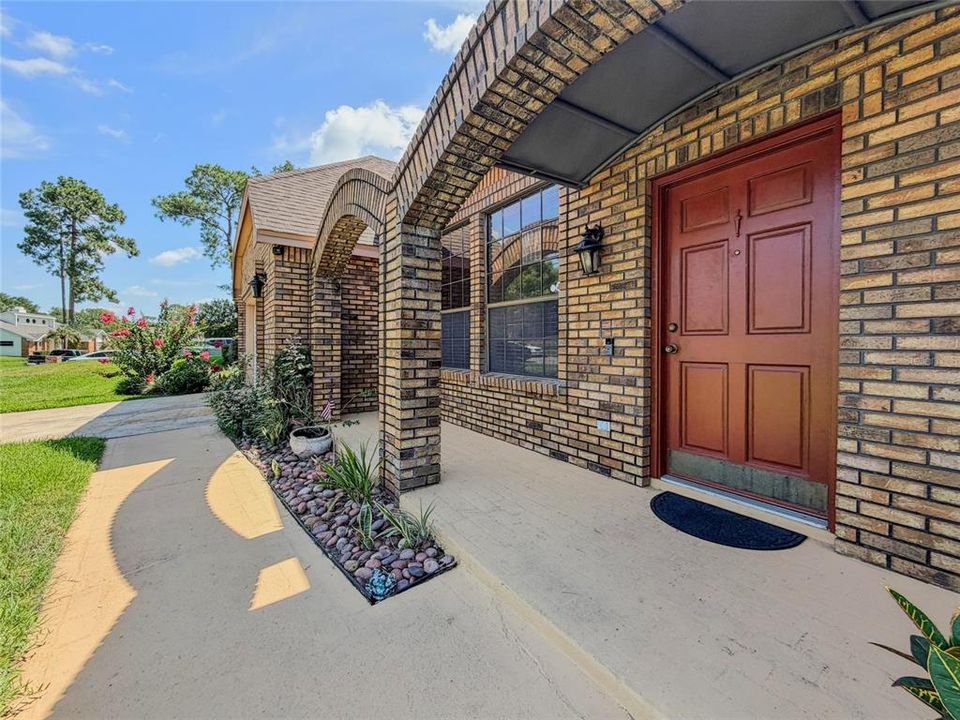 For Sale: $649,000 (4 beds, 2 baths, 2273 Square Feet)