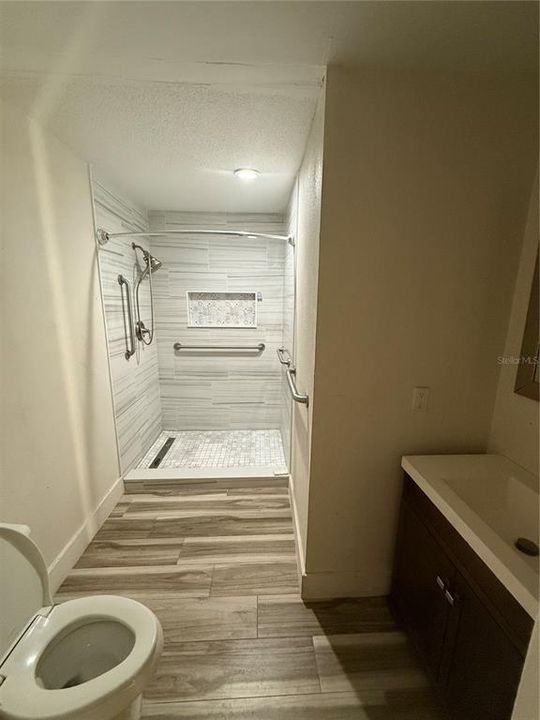 For Sale: $315,000 (5 beds, 3 baths, 2846 Square Feet)