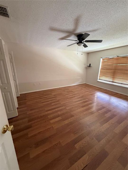 For Sale: $315,000 (5 beds, 3 baths, 2846 Square Feet)