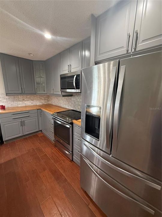 For Sale: $315,000 (5 beds, 3 baths, 2846 Square Feet)