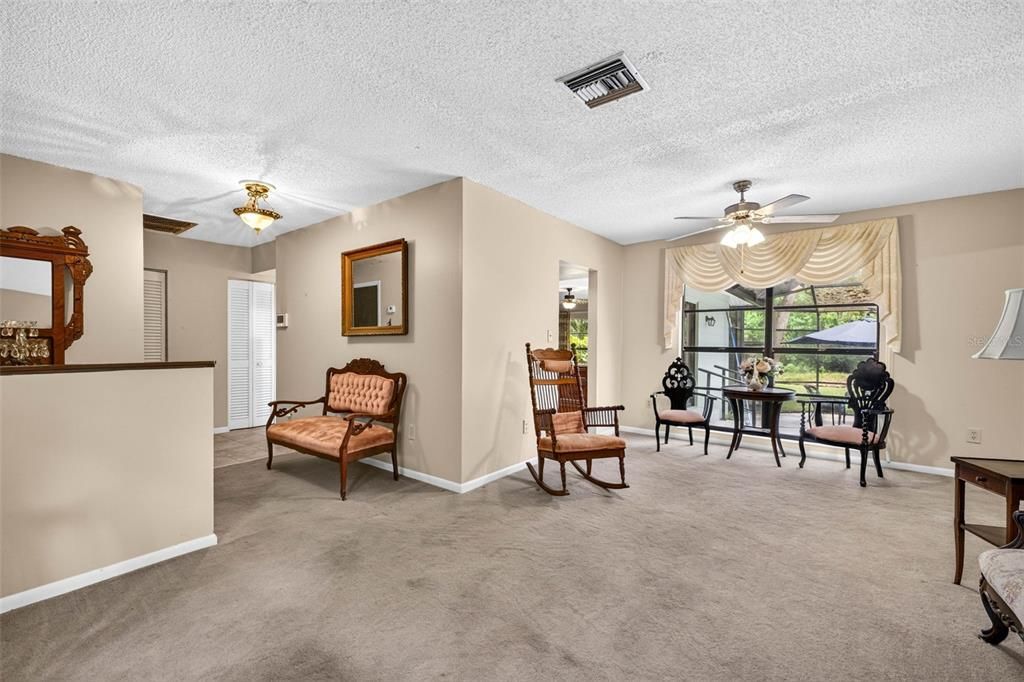 For Sale: $439,900 (3 beds, 2 baths, 1590 Square Feet)