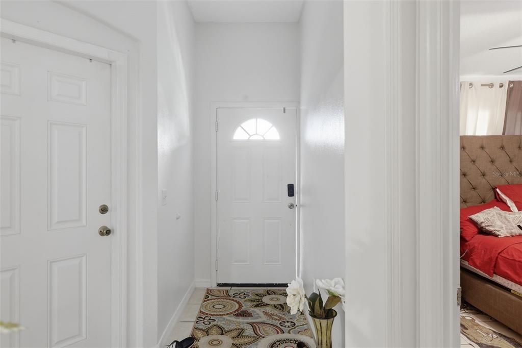 For Sale: $499,900 (4 beds, 2 baths, 1977 Square Feet)