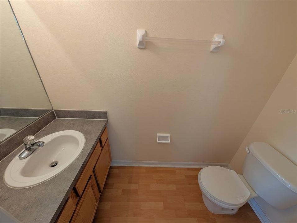 В аренду: $1,725 (2 спален, 2 ванн, 1328 Квадратных фут)