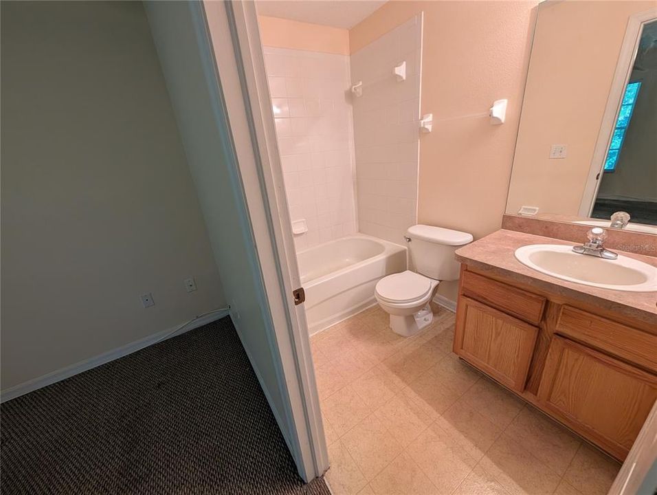 В аренду: $1,725 (2 спален, 2 ванн, 1328 Квадратных фут)