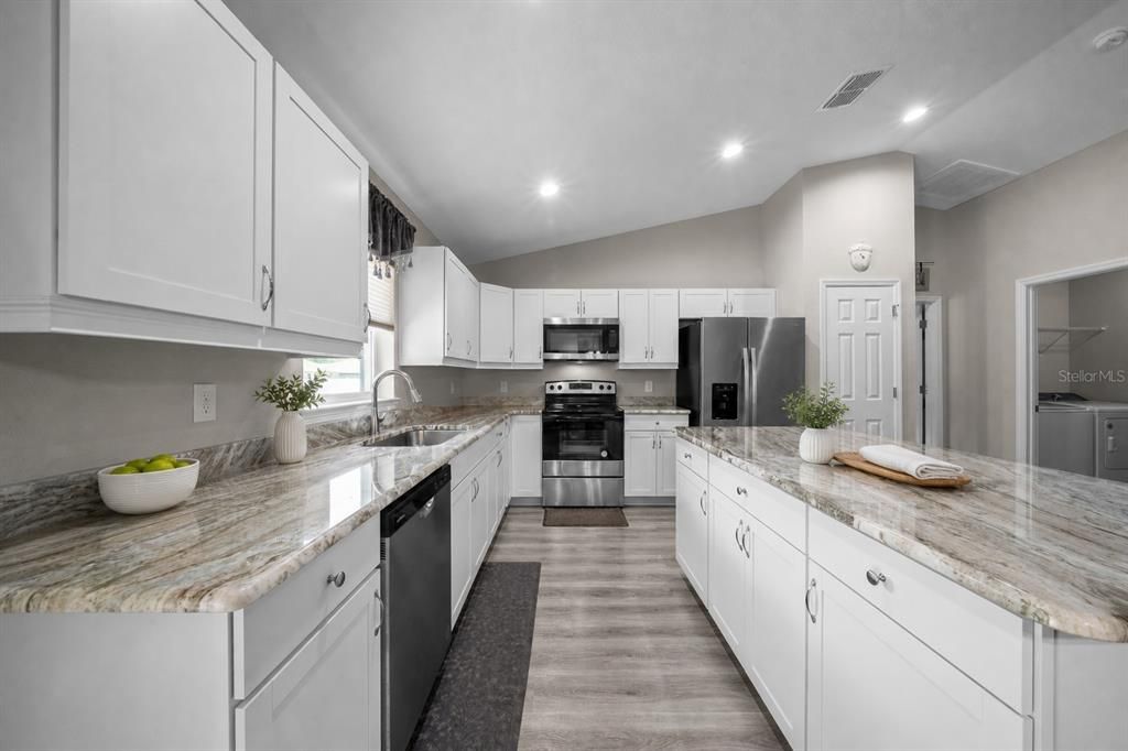 For Sale: $240,000 (3 beds, 2 baths, 1397 Square Feet)
