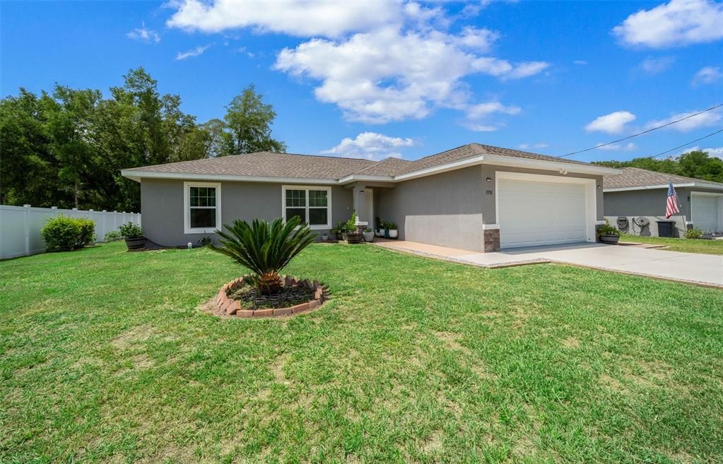 For Sale: $240,000 (3 beds, 2 baths, 1397 Square Feet)