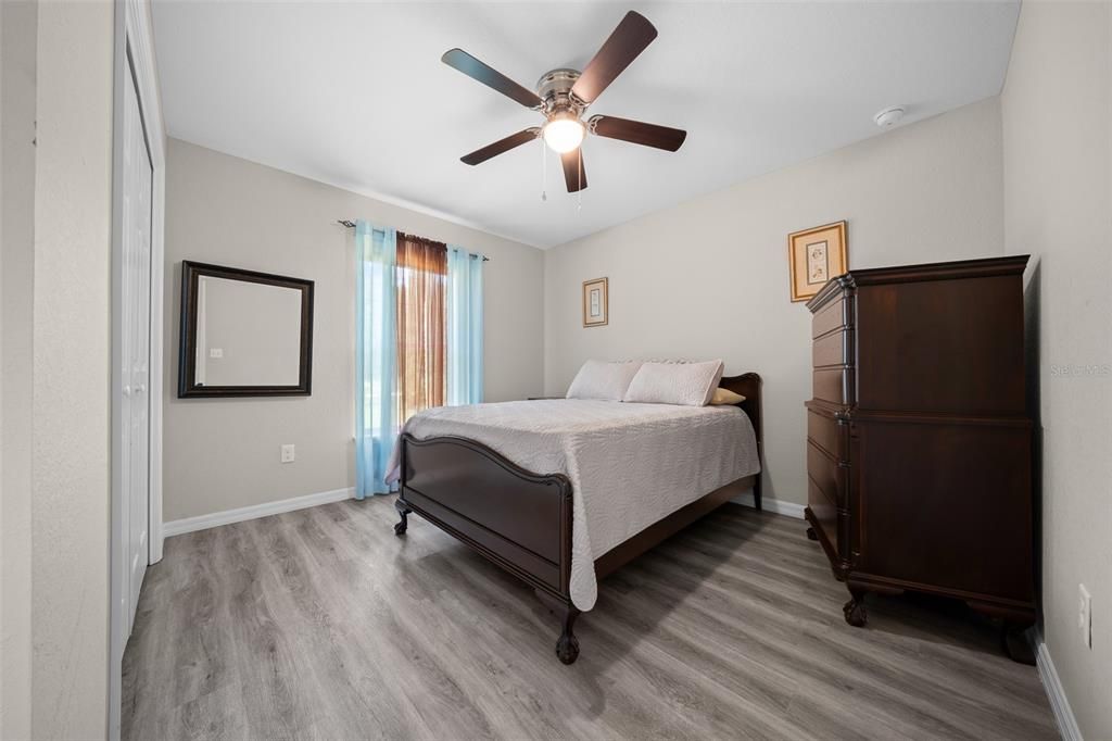 For Sale: $240,000 (3 beds, 2 baths, 1397 Square Feet)