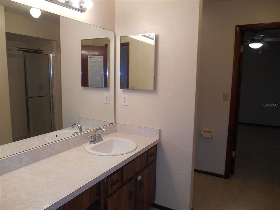 For Rent: $1,775 (3 beds, 2 baths, 1261 Square Feet)
